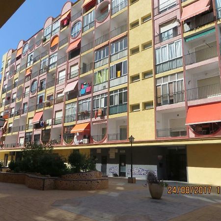 Cosy Studio Apartment In 또레비에하 외부 사진